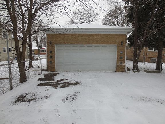 3rd image of 3241 Ernst St