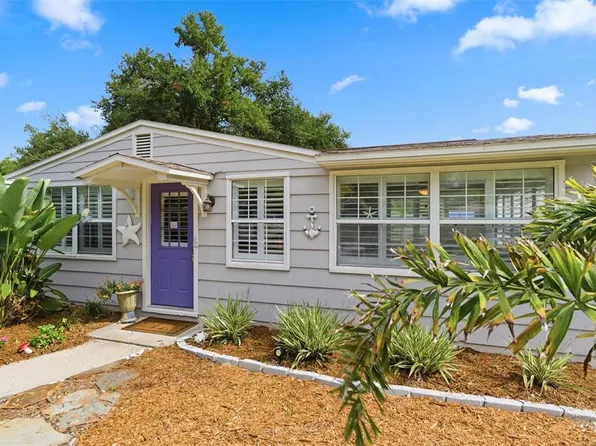 652 Lexington St, Dunedin, FL 34698