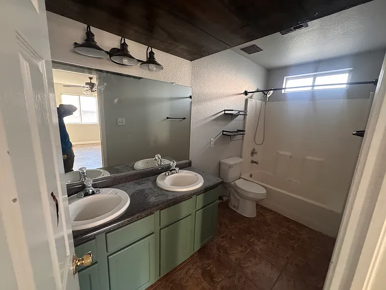 4121 Tierra Bronce Dr — Photo 6