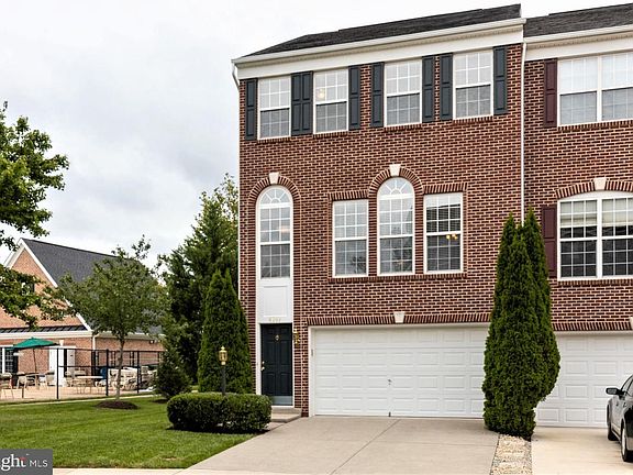 2nd image of 6201 Lawson Dr