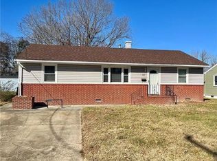 15 E Walker Rd, Hampton, VA 23666
