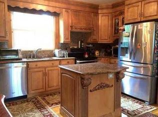 46 Auburn St, Newton, MA 02465