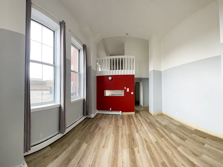 116 Court St — Photo 3