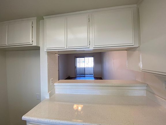 5th image of 14020 Yukon Ave APT 204