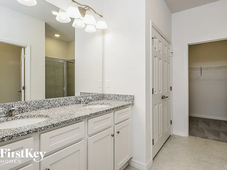 1585 Isleta Loop — Photo 11