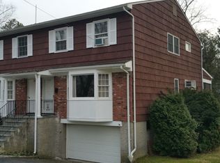 137 Crystal St, Harrison, NY 10528