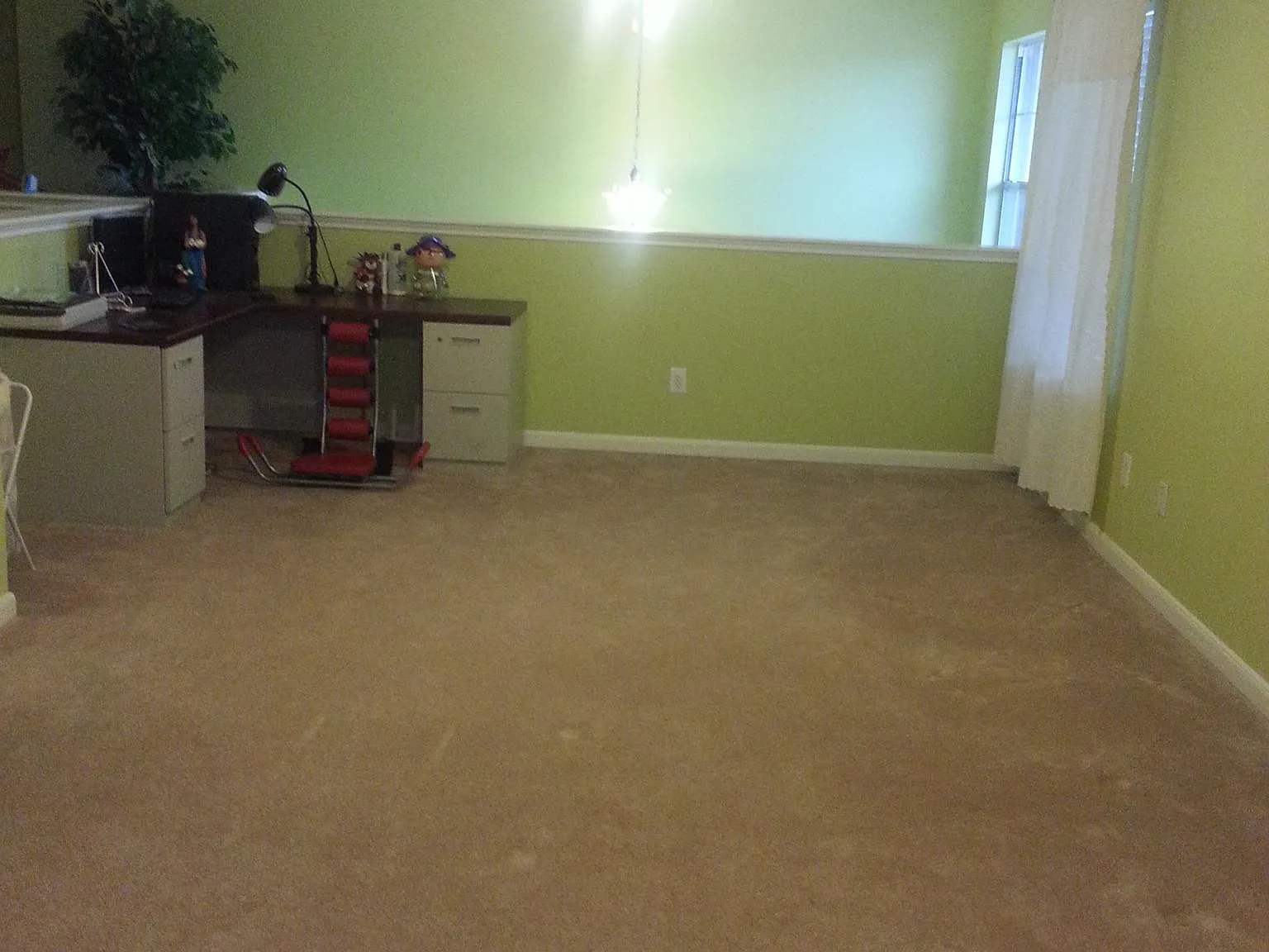 4 bed, 3.5 bath, 3524 sqft, $2,500 — Photo 4