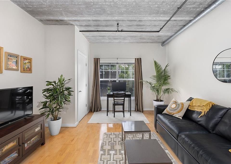 1st image of 800 Peachtree St NE APT 1112
