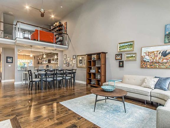 5th image of 6024 Glenbarr Pl