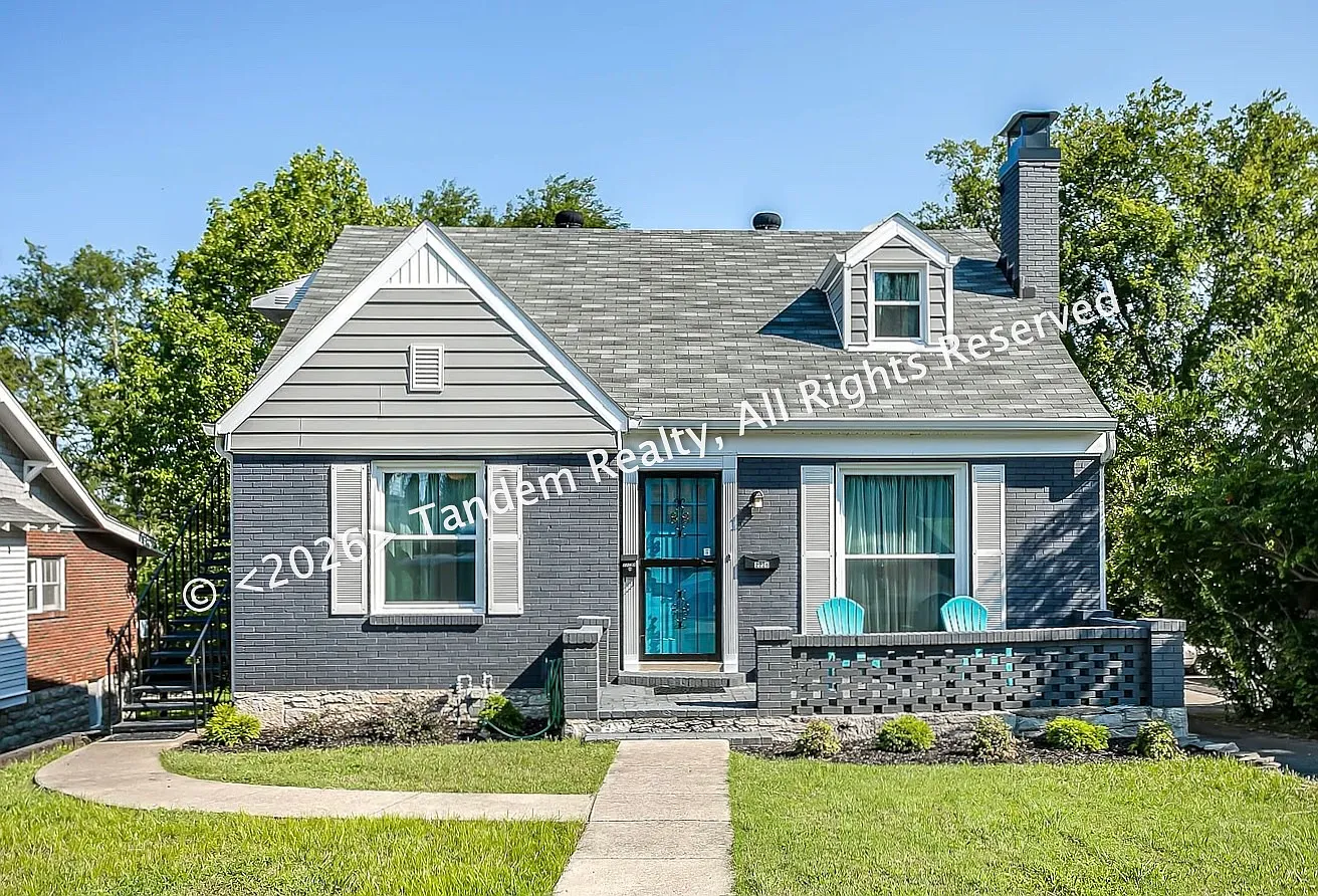 3 bed, 2343 sqft, $2,800 — Photo 1