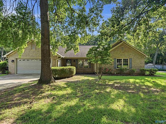 4th image of 137 Steele Dr