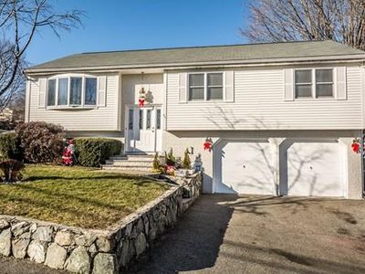 94 Parkview Rd, Waltham, MA, 02452