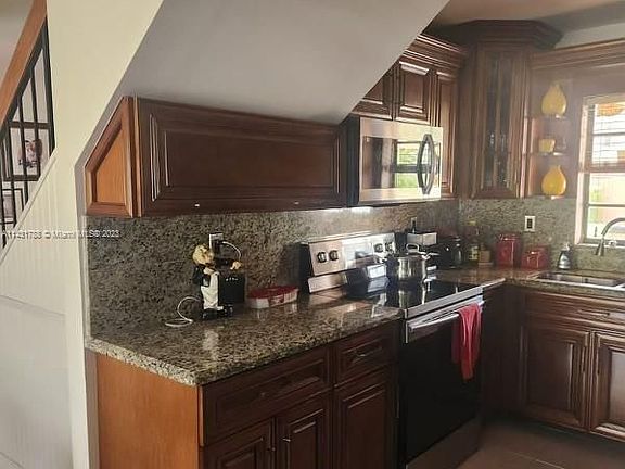 3rd image of 1405 SW 122nd Ave APT 4-13