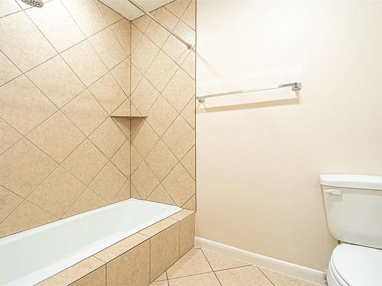 2306 Potomac Dr #B — Photo 20