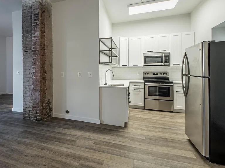 Brush Factory Lofts — Photo 15