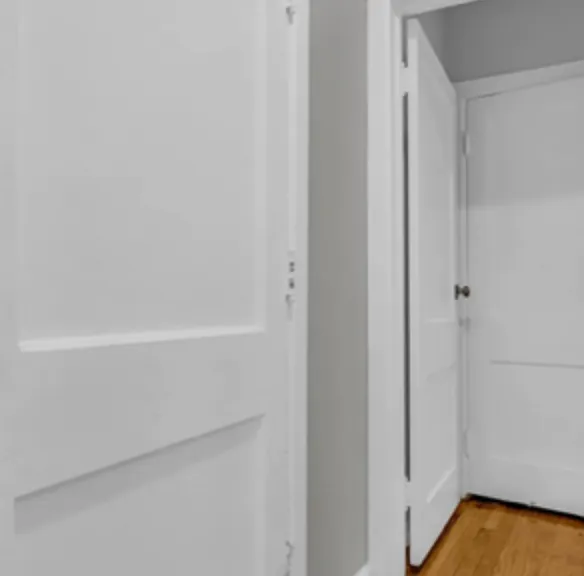 2501 Hurlbut St #1 — Photo 9