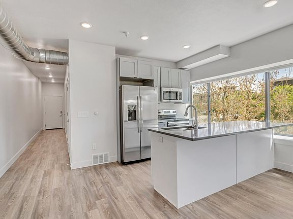 2nd image of 606 W North Temple St APT 201