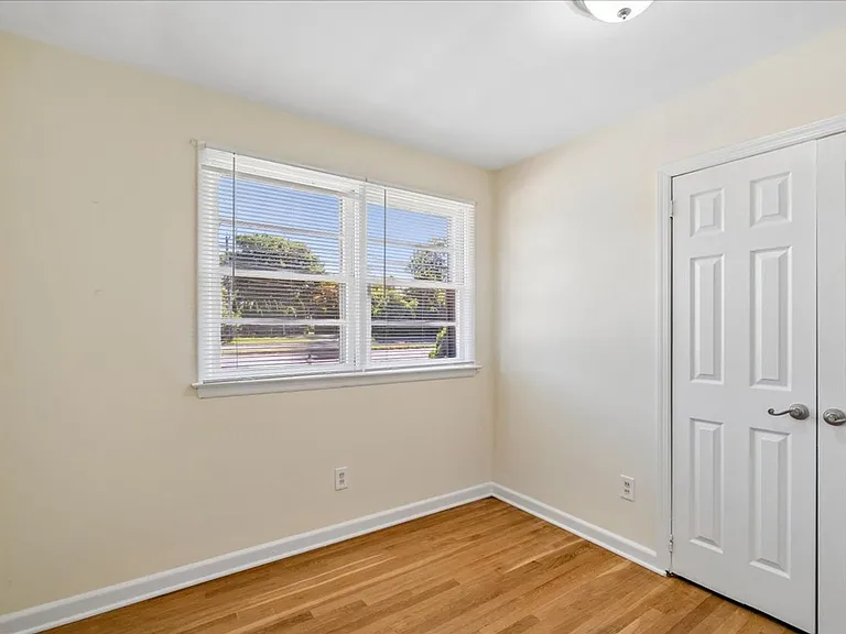 13012 Georgia Ave — Photo 19