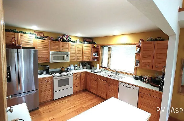 1940 Tincup Ct — Photo 13
