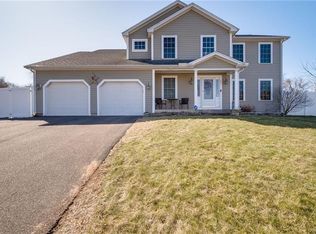 201 Debbie Dr, Meriden, CT 06451