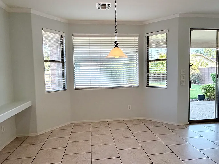 1289 E Iris Dr — Photo 9