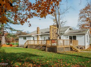 92 Cottage Ln, Mill Hall, PA 17751