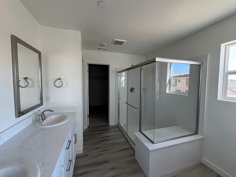 Primary (master) Bathroom