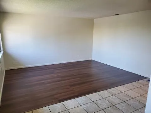 5-1290 Bundy Ct #5 — Photo 2
