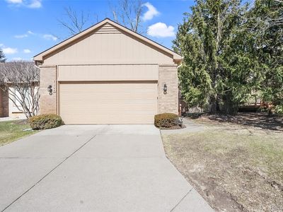 21700 River Ridge Trl N Unit 177, Farmington, MI, 48335
