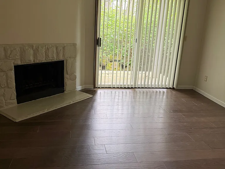 34005 1st Cir S — Photo 1