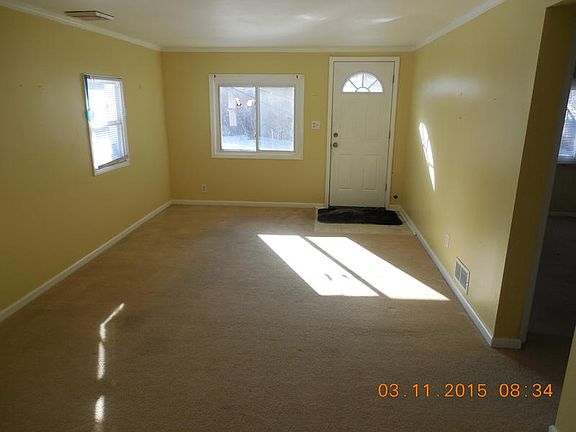 2nd image of 175 Airport Dr
