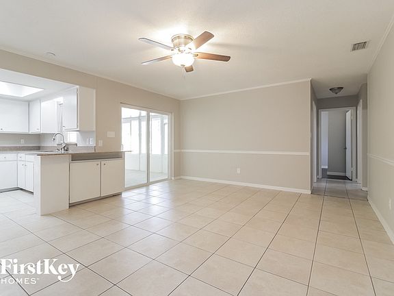 5th image of 1011 Oletha Ct