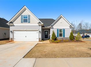 502 Clairbrook Ct, Greer, SC 29651