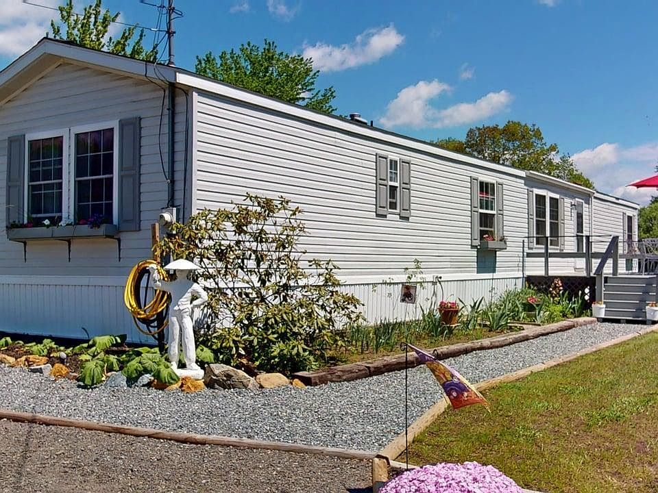 1st image of 9 Smith Lane