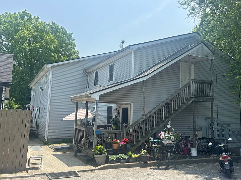200 Douglas Ave #D