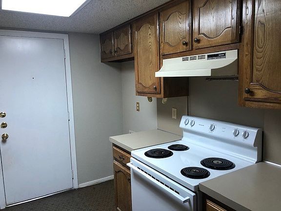 4th image of 1622 Utah Ave