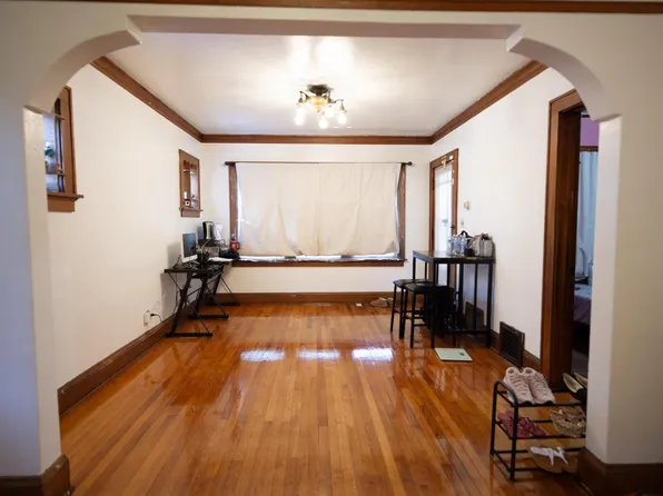 320 N 31st STREET, Milwaukee, WI 53208