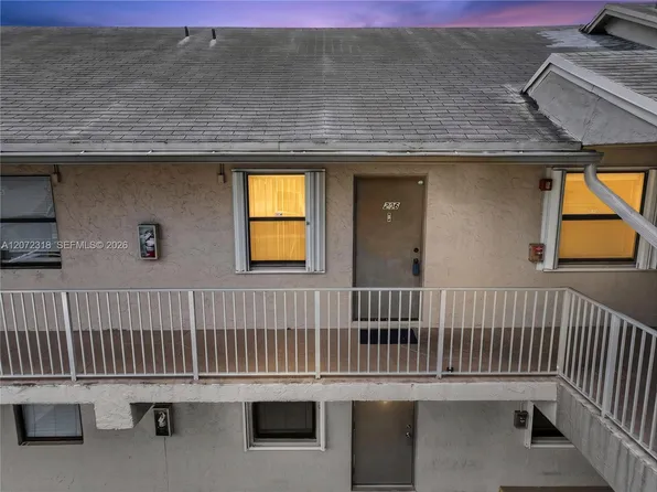 7670 SW 152nd Ave APT 206, Miami, FL 33193