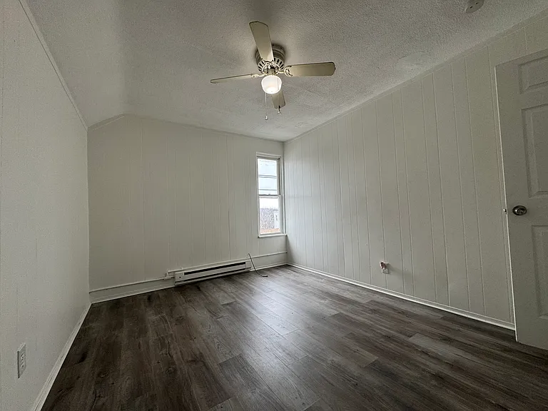 571 Baldwin St #5A — Photo 8