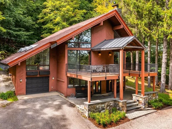 74 N Brookwood Road, Stratton, VT 05360