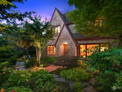 1406 McGilvra Boulevard E, Seattle, WA, 98112