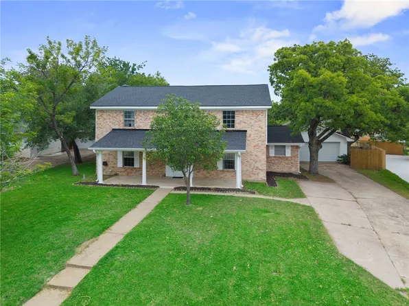 3807 Oak Ridge Dr, Bryan, TX 77802