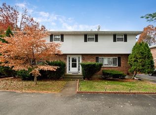 125 Gould St #125, Needham Heights, MA 02494