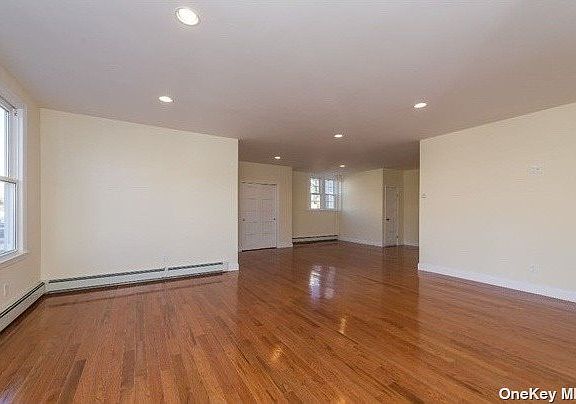 4th image of 138 W Olive St