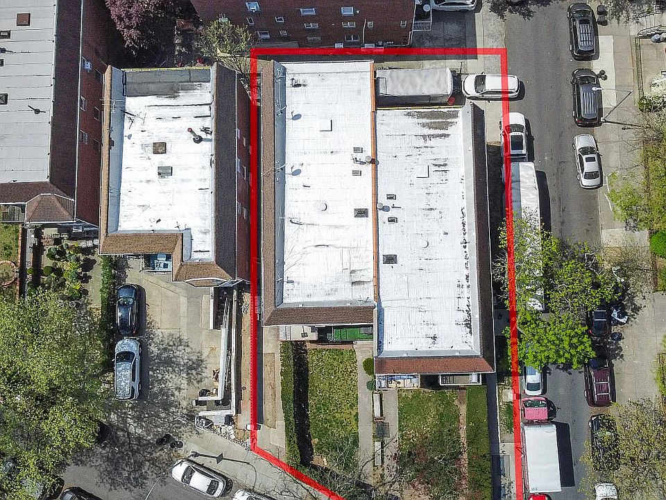 2nd image of 730 Ocean Parkway Sb Rb