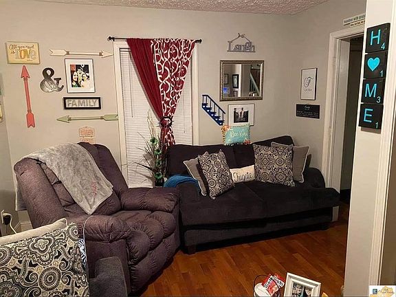 4th image of 304 Columbia Ave