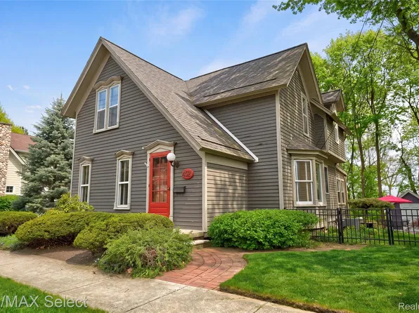 452 Butler St, Northville, MI 48167