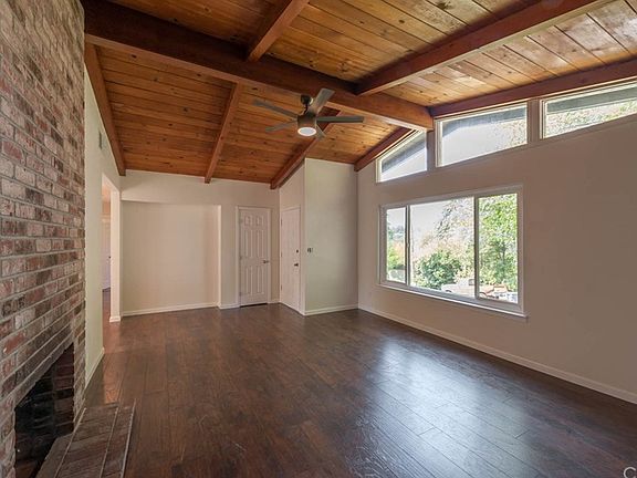 5th image of 22 Oak Park Way