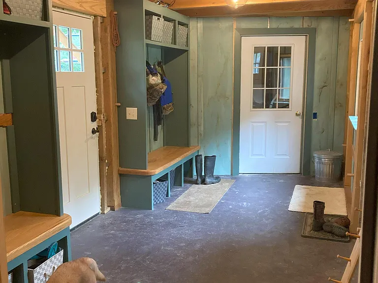 Breezeway connects house to 1-car garage. (Dog not included.)