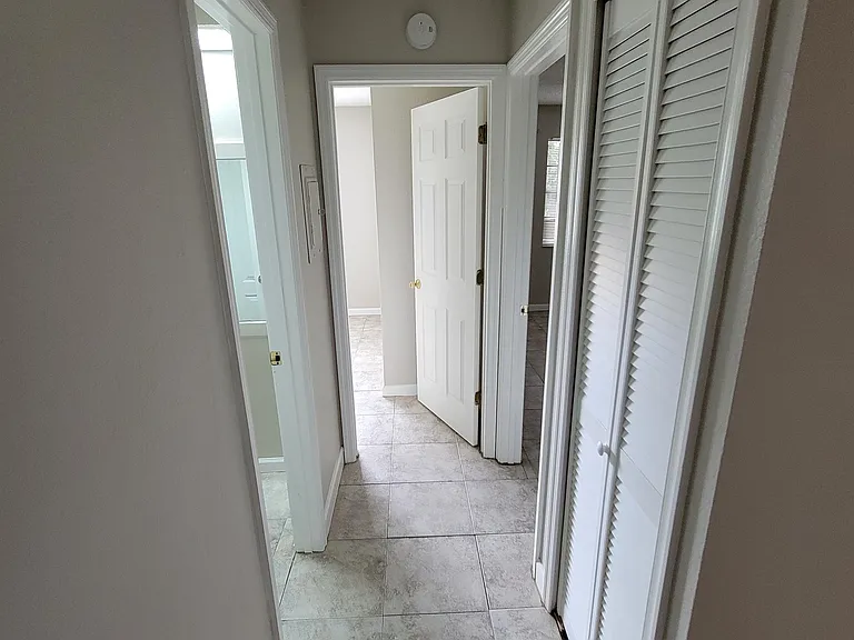 23 Louisiana Ave — Photo 10